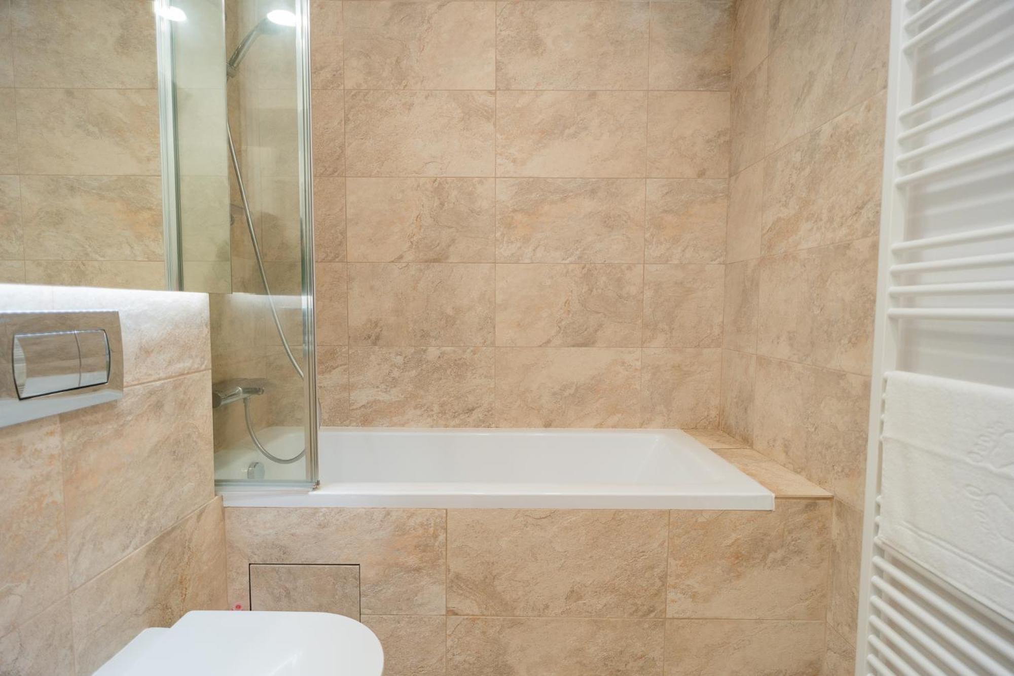 Lagoon Park Apartments With Beach View Bucureşti Ngoại thất bức ảnh