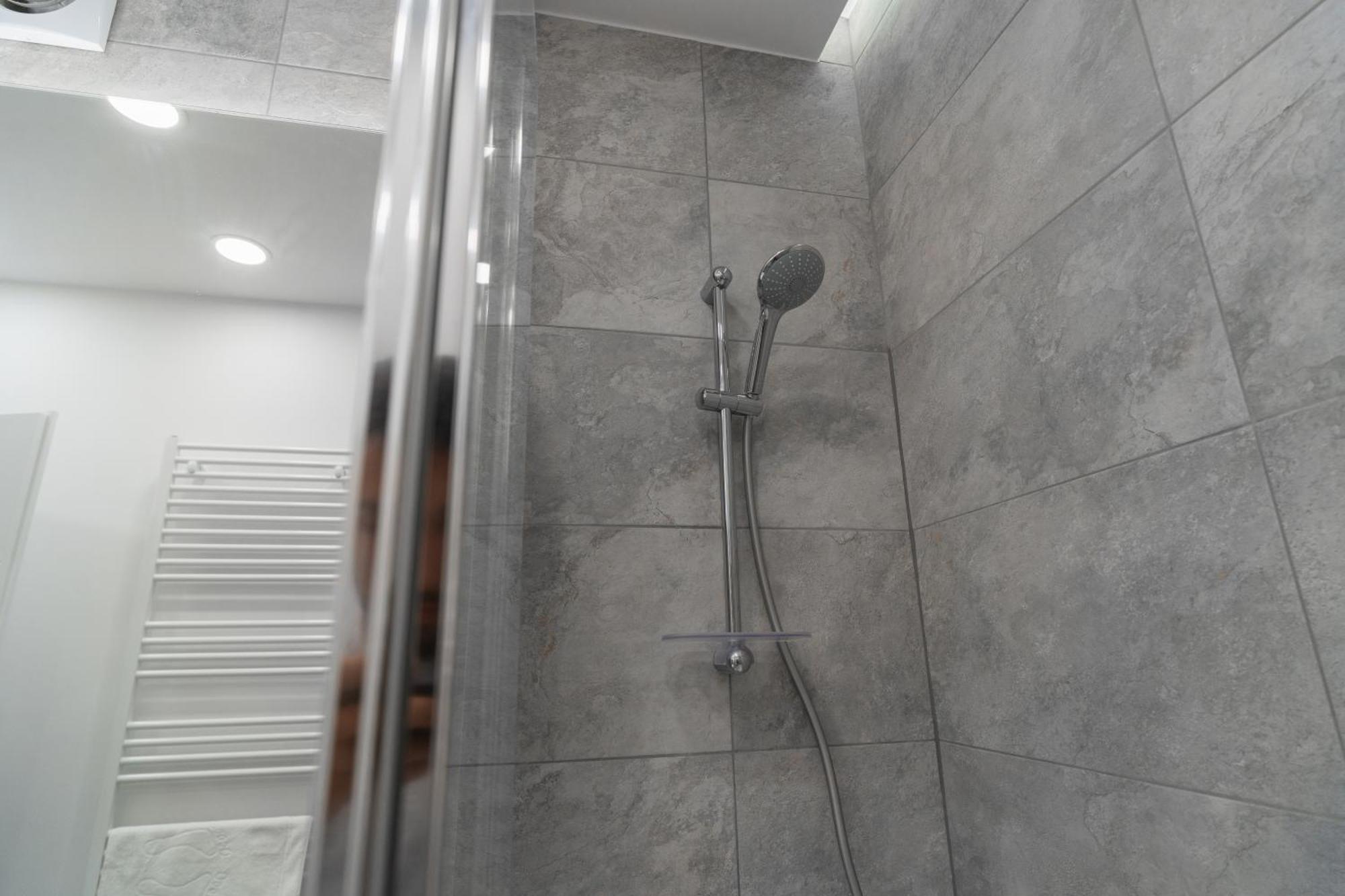 Lagoon Park Apartments With Beach View Bucureşti Ngoại thất bức ảnh