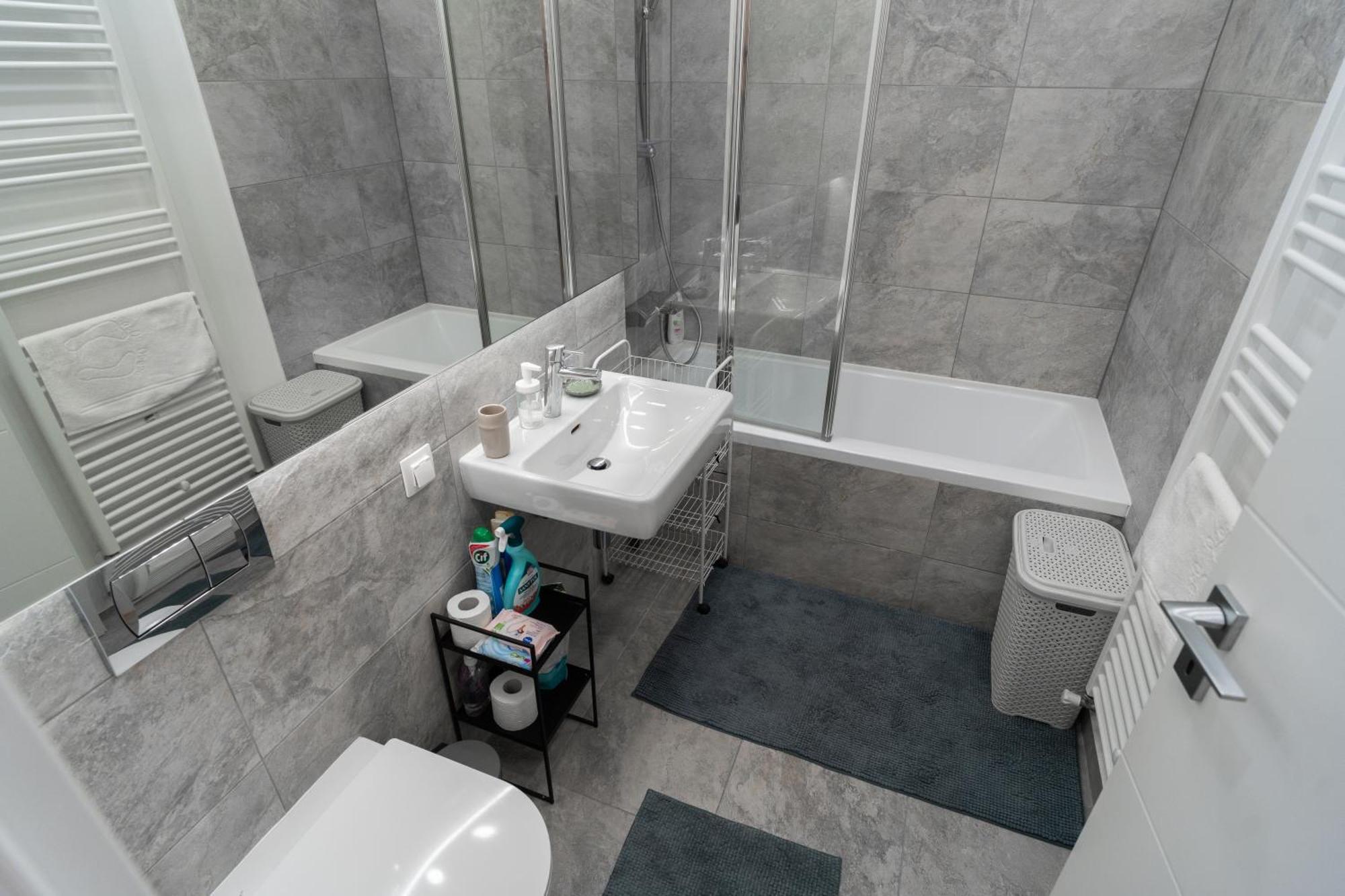 Lagoon Park Apartments With Beach View Bucureşti Ngoại thất bức ảnh